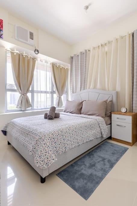 Perfect Accommodation For You In Levels Burbank Manila Exterior photo