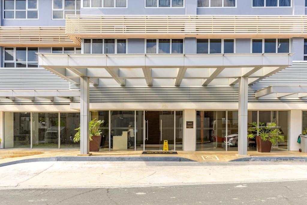Perfect Accommodation For You In Levels Burbank Manila Exterior photo